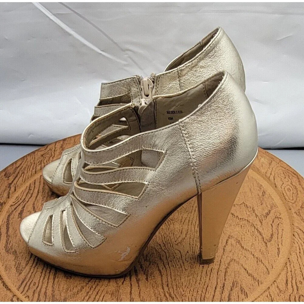 Steve Madden "Merriee" Champagne Heels Women's Size 6M
